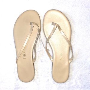 NWOT TKEES Beige Sandals